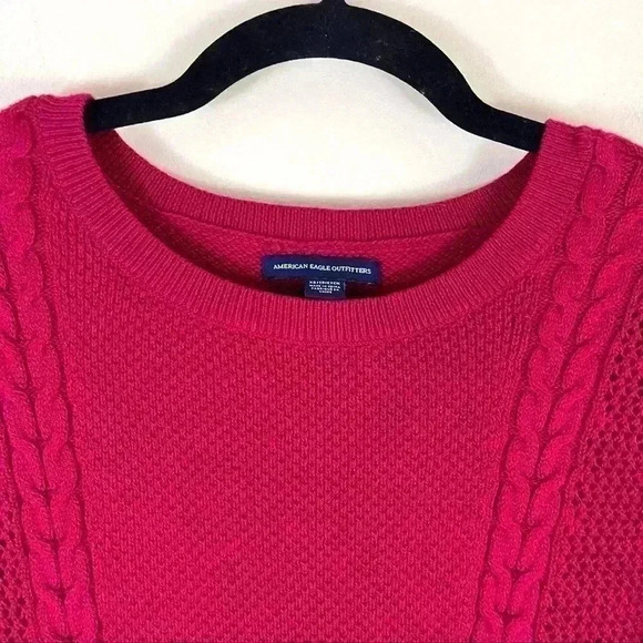 American Eagle Softest Stitchmix Red Ombre Knit Crew Neck Sweater Size XS - Picture 3 of 12